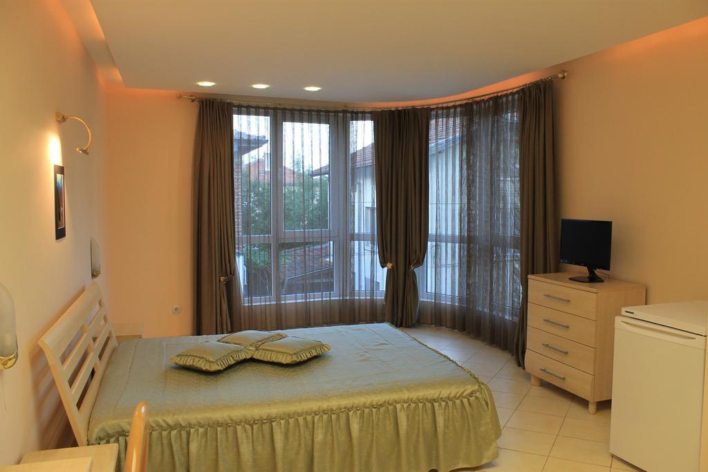 Stela Guest House تساريفو المظهر الخارجي الصورة