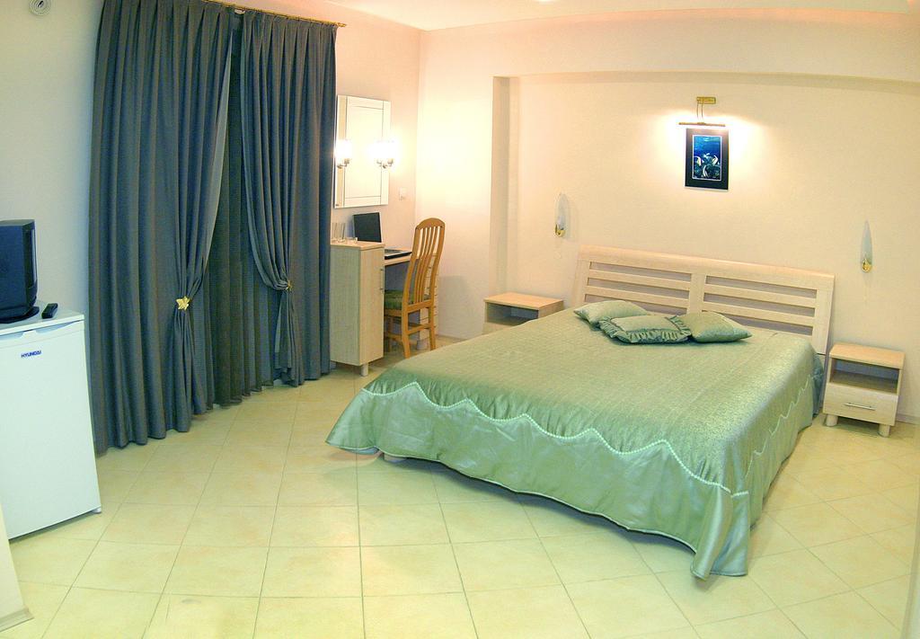Stela Guest House تساريفو الغرفة الصورة